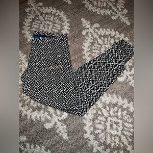 Adidas leggings 🖤 size Small 🖤